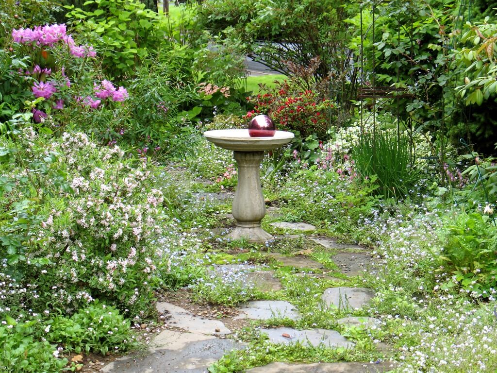 花壇のデザイン15種と庭にあった花壇を選ぶ方法 | BEGINNERS GARDEN